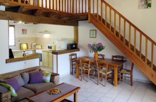 Blanquefort-sur-Briolance House | Holiday Home Au Cayroux by Interhome