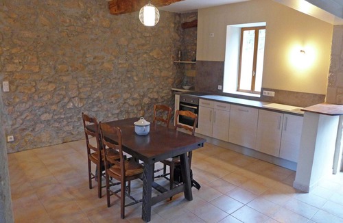 Montbrun-des-Corbieres House | Holiday Home in Montbrun with Pool & Vineyards