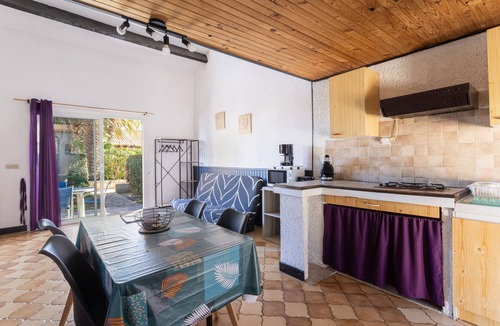 Roquefort-des-Corbieres House | Holiday Home 'La Capelle 2 Bedrooms 347' with Shared Pool, Wi-Fi and Air Conditioning