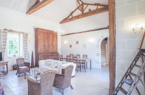 Saint-Laurent-de-la-Salle House | Holiday Home Gîte de l'Orangerie by Interhome
