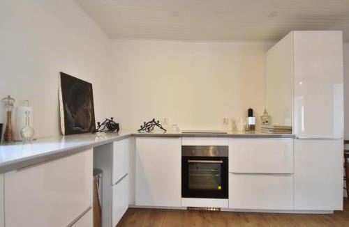 Saint-Laurent-des-Mortiers House | Holiday home in Angers with private garden
