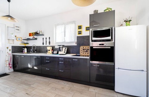 Tharon-Plage House | Holiday Home 'Ky Ryce - Tharon Plage' with Private Terrace and Private Garden