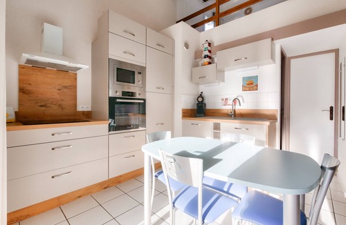 Saint-Vincent-sur-Jard House | Holiday's residence with a pool, house for 4