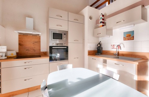 Saint-Vincent-sur-Jard House | Holiday's residence with a pool, house for 4