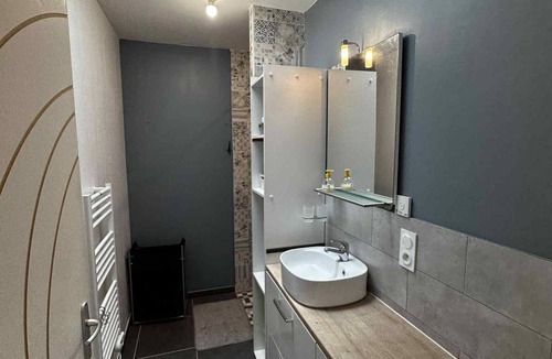 Saint-Vincent-sur-Jard House | Holiday home 2 steps from the beach