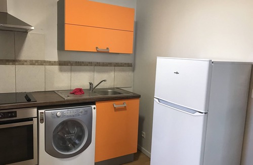 Villeneuve-les-Beziers Apartment | HOLIDAY APARTMENT