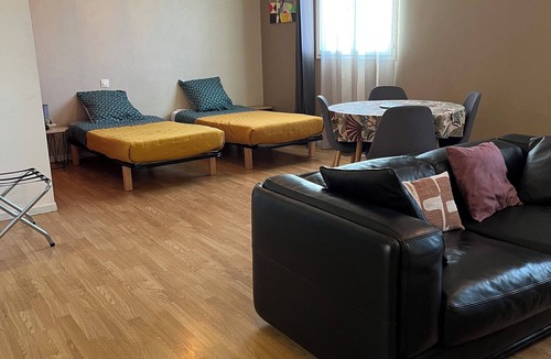 Villeneuve-les-Beziers Apartment | HOLIDAY APARTMENT