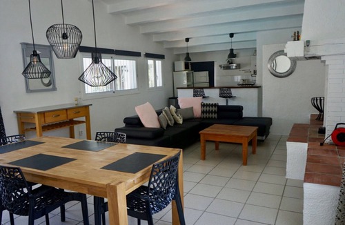 La Roca de Malvet House | Holiday Home near Santa Cristina Forest