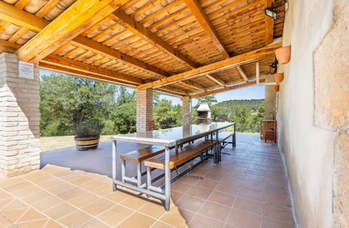 Santa Maria de Merles House | Holiday Home 'Cal Sicull' with Mountain View, Private Pool and Wi-Fi