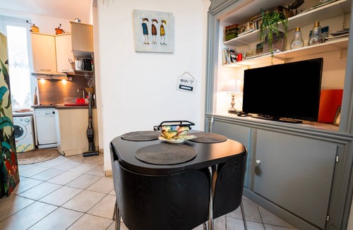 Arromanches-les-Bains House | Holiday Home “Villa Esperance” with Wi-Fi