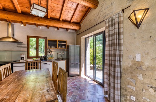 Notre-Dame-de-Londres House | Holiday Home 'La Tour' with Shared Pool, Private Terrace and Wi-Fi