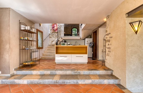 Notre-Dame-de-Londres House | Holiday Home 'Mas Grand Bosc' with Shared Pool, Private Terrace and Wi-Fi