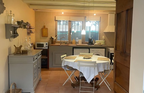 Saint-Etienne-du-Gres House | Holiday Home 'Mas St Anne' with Private Pool, Wi-Fi and Air Conditioning