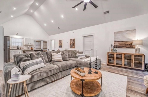 Counce House | Holiday Hills Getaway!