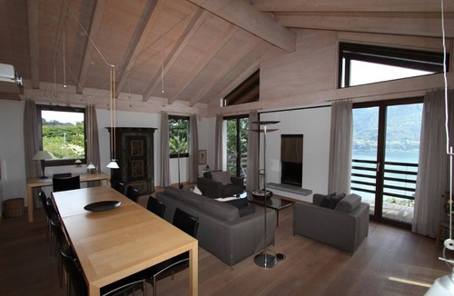 Minusio House | Holiday house Brione sopra Minusio for 1 - 6 persons with 3 bedrooms - Holiday home