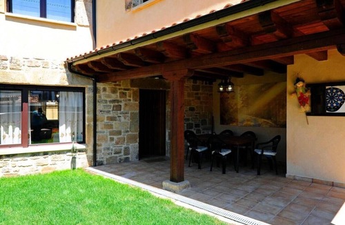 Aldehuela del Rincon House | Holiday Home 'El Valle De La Mantequilla' with Mountain View, Private Terrace and Wi-Fi