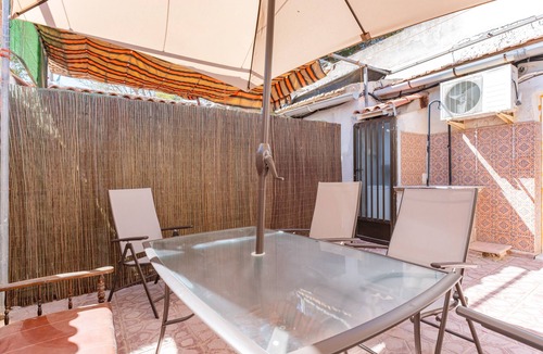 Guardamar del Segura House | Holiday Home 'Antique Spanish Villa' with Private Terrace, Wi-Fi and Air Conditioning