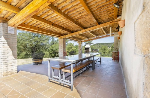 Santa Maria de Merles House | Holiday Home 'Cal Sicull' with Mountain View, Private Pool and Wi-Fi