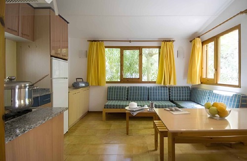 Vilanova I la Geltru House | Holiday home near thermal baths