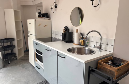 Le Minihic-sur-Rance House | Holiday Home 'La P’tite Maison' with Private Terrace, Garden & Wi-Fi
