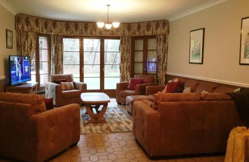 Le Touquet-Paris-Plage House | Holiday Home Holiday villa Les Jumeaux Le Touquet - Die Zwillinge Le Touquet by Interhome