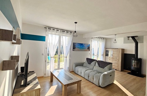 Saint-Jouin-Bruneval House | Holiday Home “Gîtes Le Skàli” with Private Garden and Wi-Fi