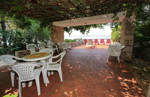 Starigrad House | Holiday Home in Starigrad by the Beach