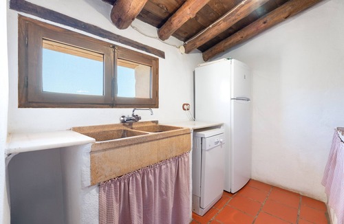 La Torre d'En Besora House | Holiday Home 'El Cup' with Mountain View, Shared Pool and Private Terrace