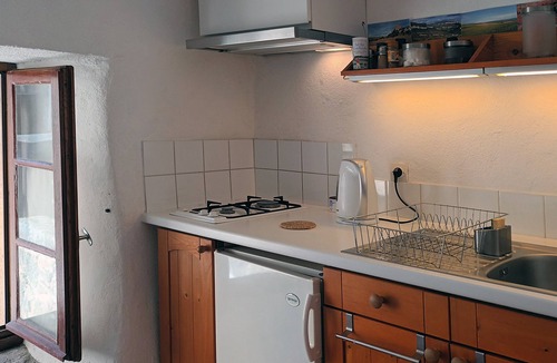 Castelnau-Pegayrols House | Holiday Home 'La Clé Des Sens' Mountain View, Private Terrace & Indoor Pool