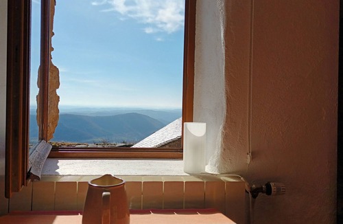 Castelnau-Pegayrols House | Holiday Home 'La Clé Des Sens' Mountain View, Private Terrace & Indoor Pool