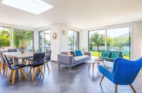 Saint-Brevin-les-Pins House | Holiday Home Villa Sunset by Interhome