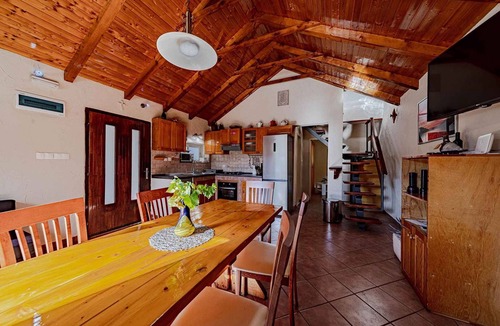 Potirna House | Holiday Home Holiday Home Ivan with Heated Pool