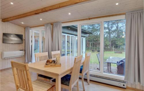 Hojby House | Holiday Home Åvænget Højby X