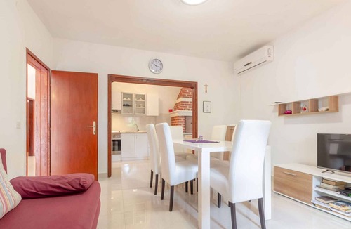 Blato House | Holiday home 15 m from the beach