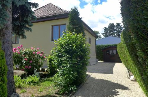 Genthod House | Holiday Home 5- chemin de la Pralay by Interhome