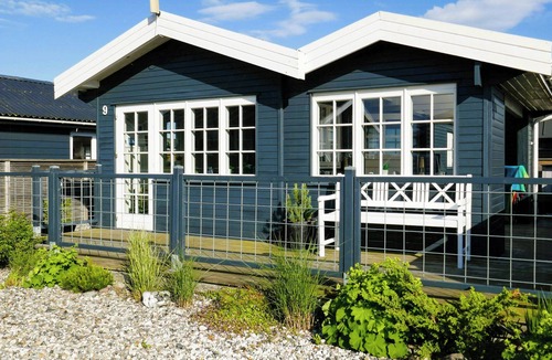 Mesinge House | Holiday home 70 metres from Dalby Bugt beach