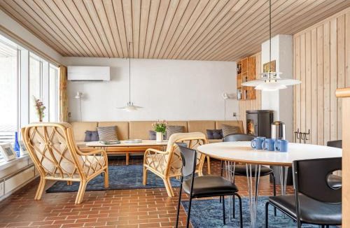 Rødhus House | Holiday Home Aike - 1km from the sea by Interhome