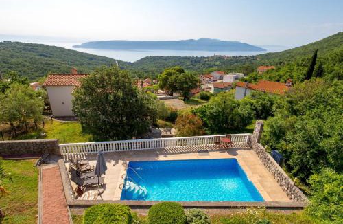Martina House | Holiday Home Albertina-2 by Interhome