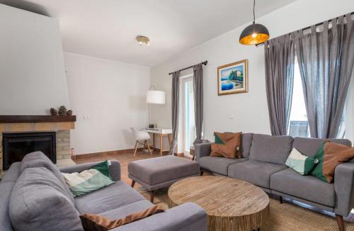 Martina House | Holiday Home Albertina-2 by Interhome