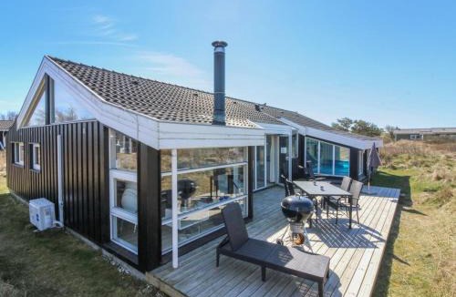 Tversted House | Holiday Home Amadahy - 950m from the sea by Interhome