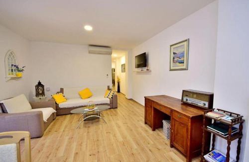 Dusina House | Holiday Home Amaya