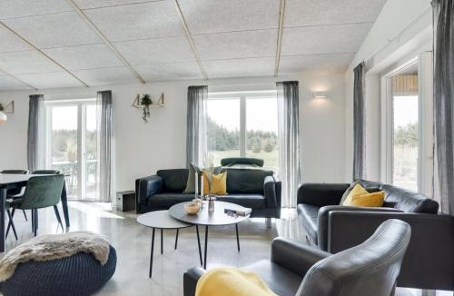 Lokken House | Holiday Home Anie - 950m from the sea by Interhome