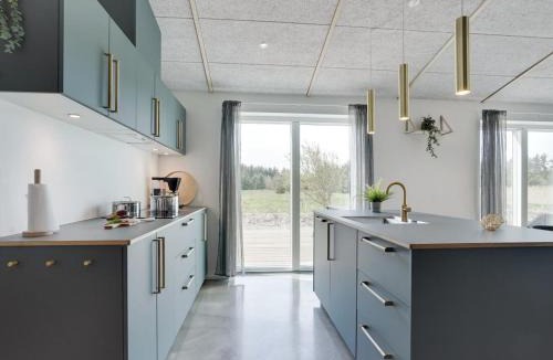 Lokken House | Holiday Home Anie - 950m from the sea by Interhome