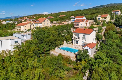 Smrika House | Holiday Home Aqua/HR-10991-01 by Interhome