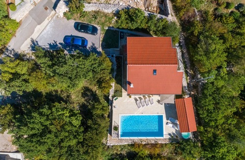 Smrika House | Holiday Home Aqua/HR-10991-01 by Interhome
