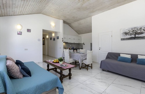 Jadreski House | Holiday Home Aqua With Pool