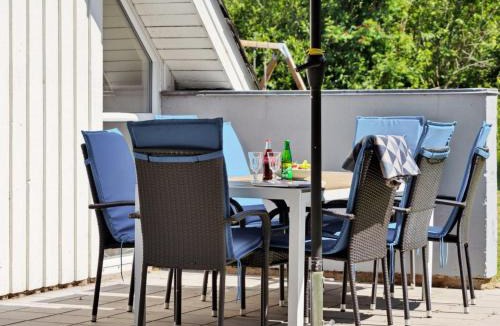 Øer Strand House | Holiday Home Ardan - 450m from the sea by Interhome