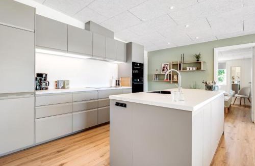 Øer Strand House | Holiday Home Arjuna - 750m from the sea by Interhome