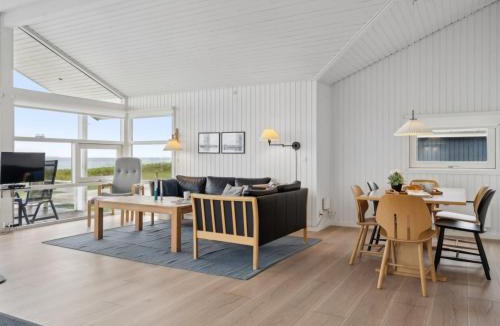 Assens House | Holiday Home Arnwith - 20m from the sea by Interhome