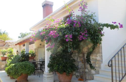 Loviste House | Holiday Home Artina 2